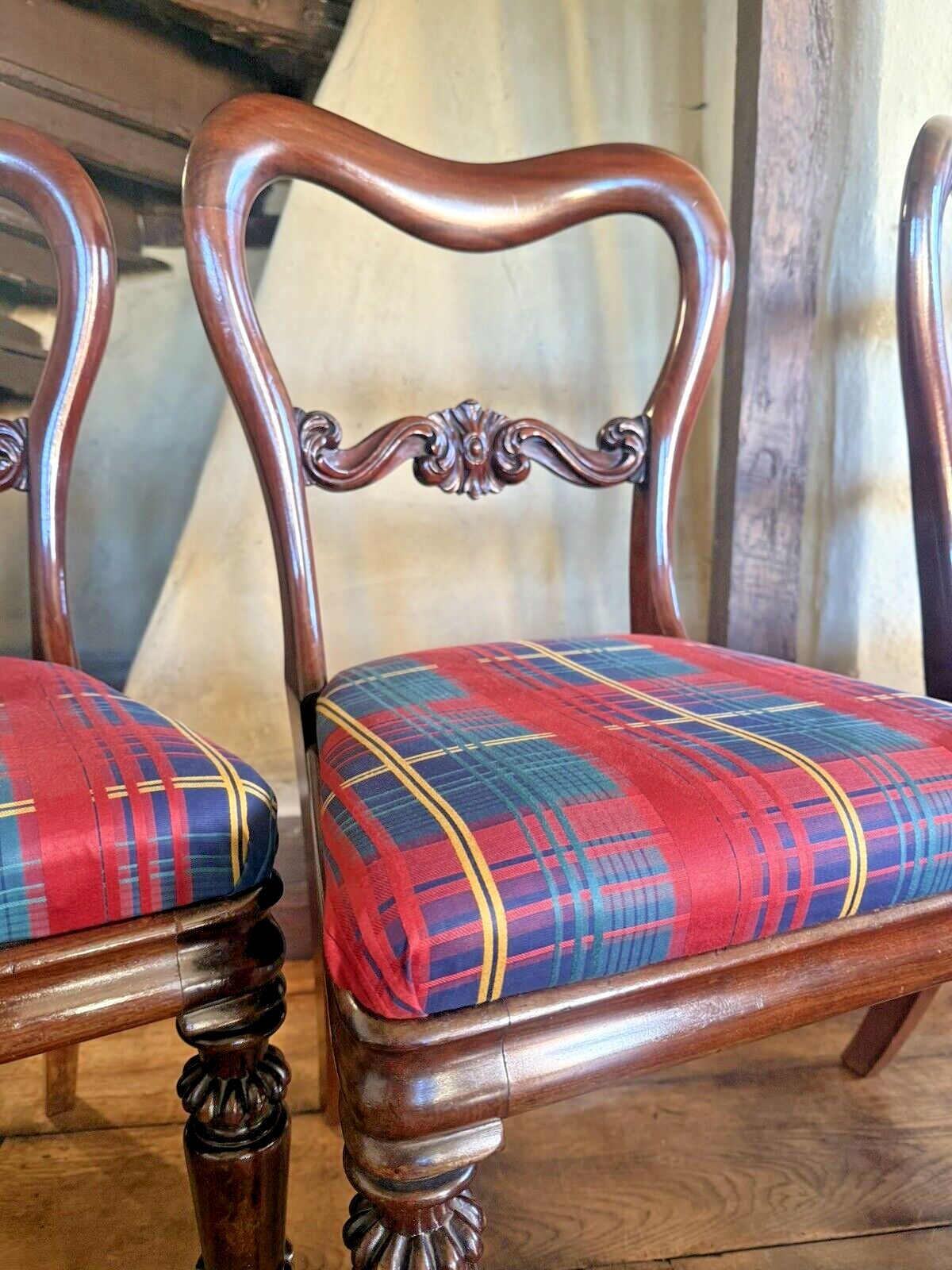 photo vintage English Antique Matching Drop In Regency Balloon Back Dining Chairs Set Of 6!