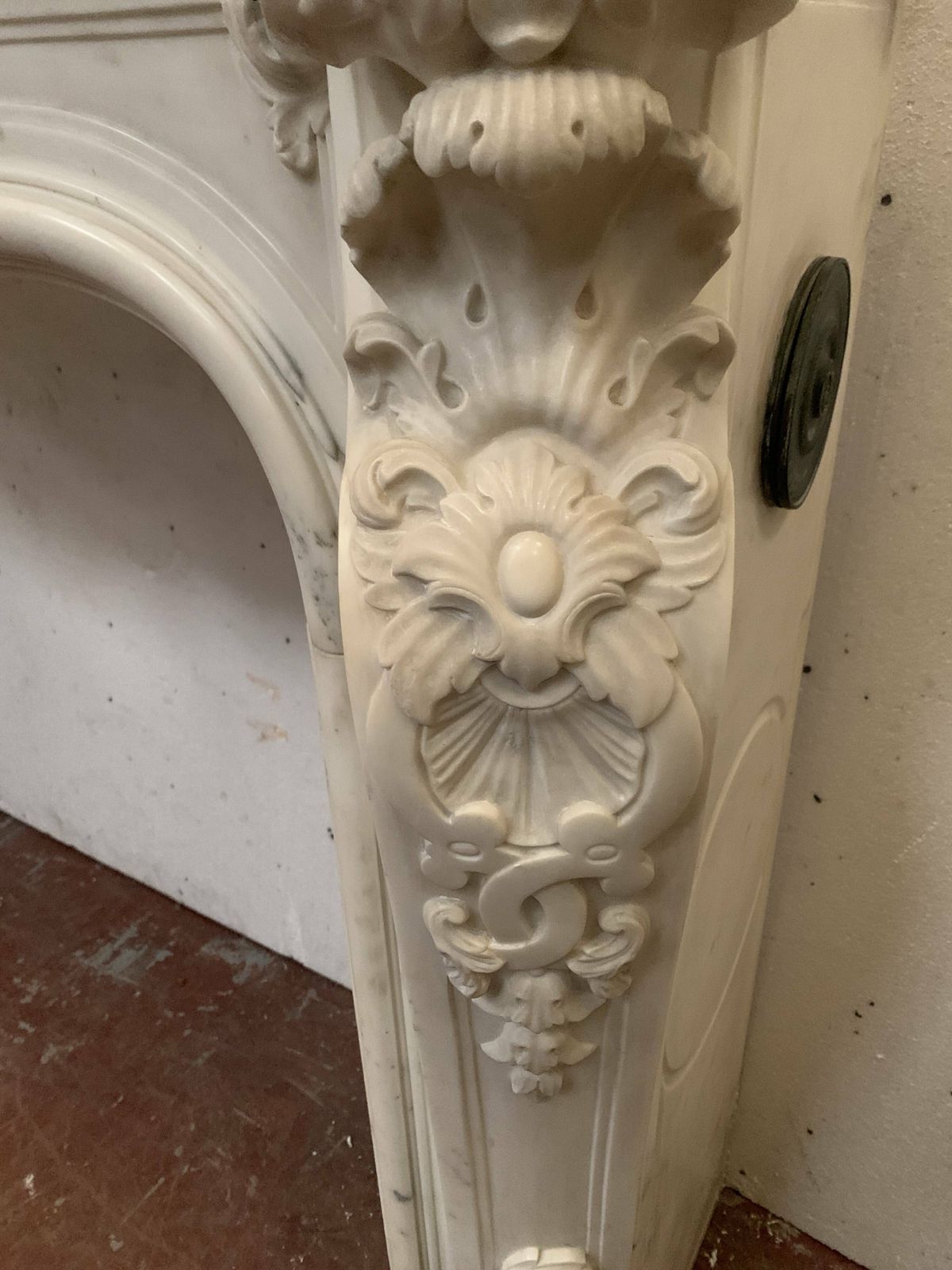 Louis XV Style Fireplace In White Carrara Marble, 19th Century photo vinterior