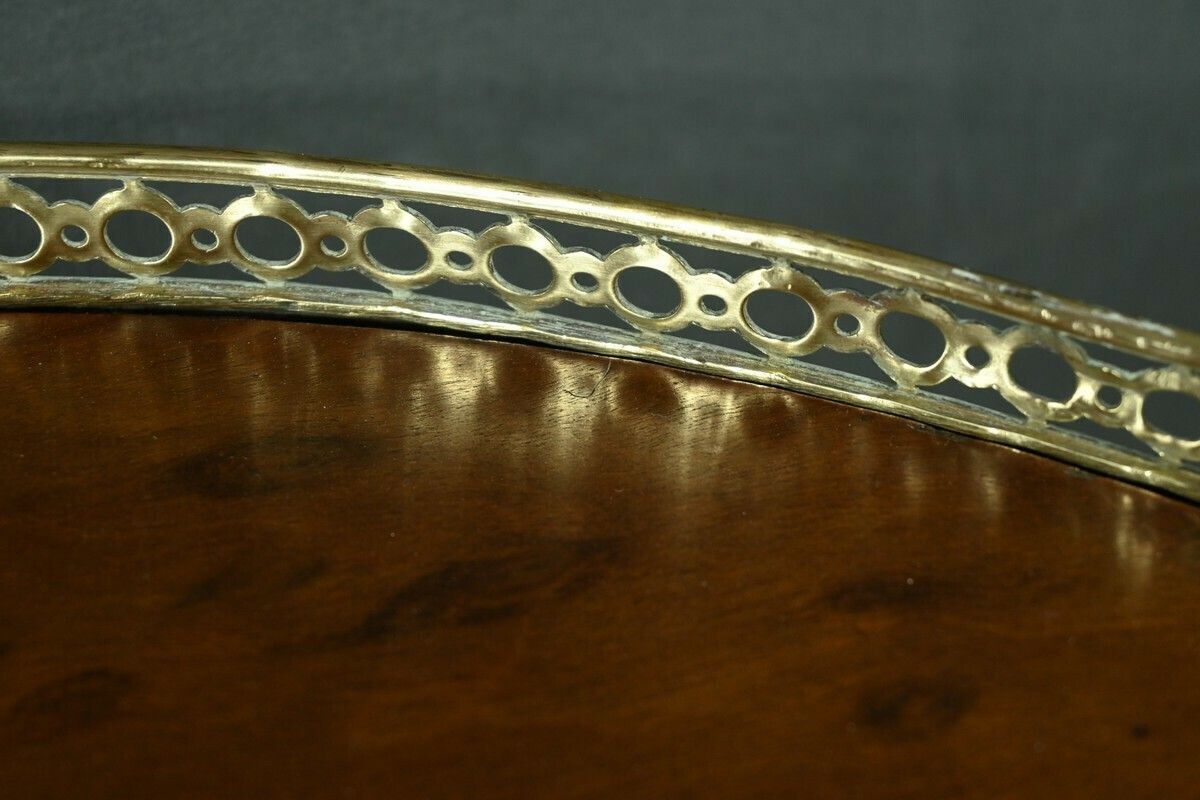 photo for sale Kidney Table In Speckled Mahogany, Stamped “L'escalier De Cristal” – Late 19th Century