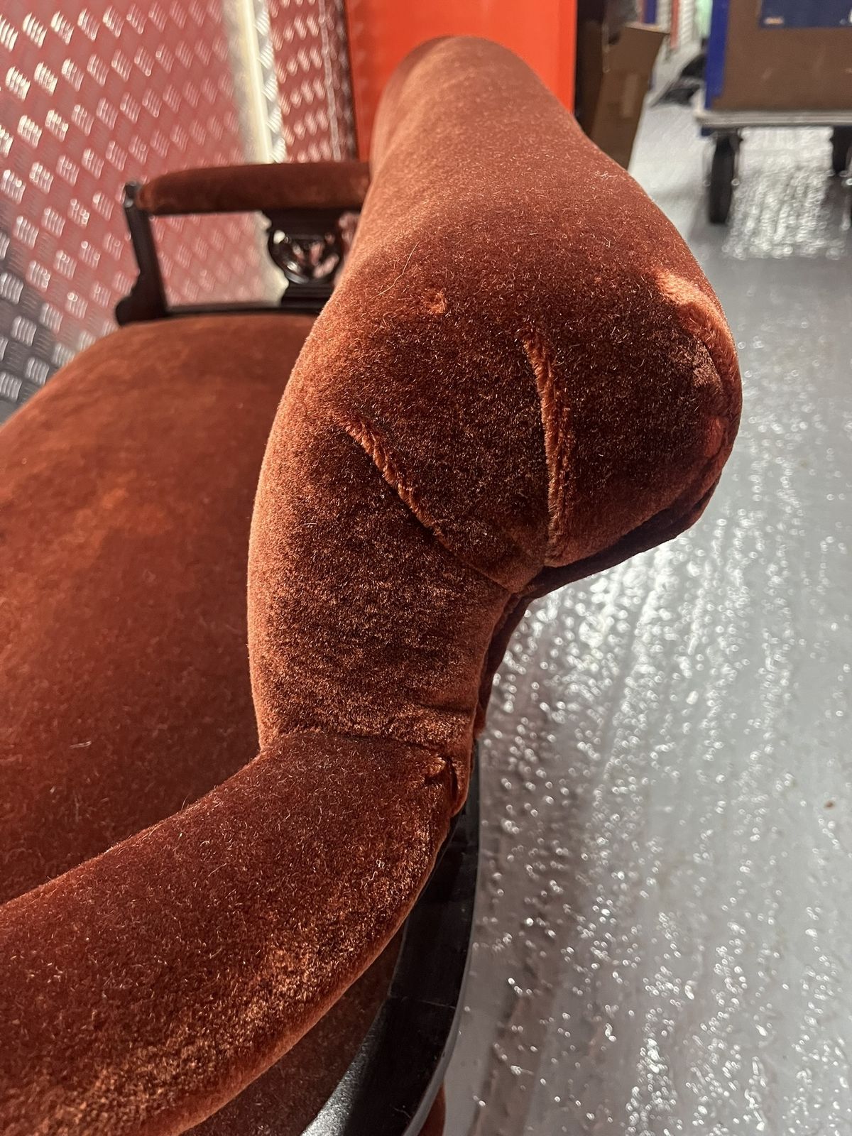photo vinterior Edwardian Sofa Newly Upholstered