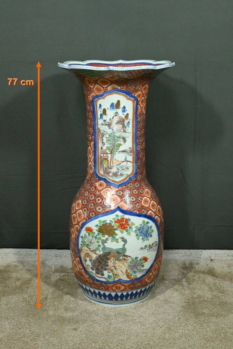 Japanese Porcelain Vase, Meiji Period – Late 19th Century photo furniture