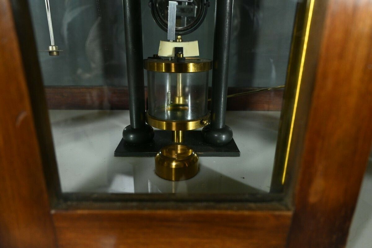 photo buy Aperiodic Precision Balance In Mahogany, A.Collot & C.Longue – 1900