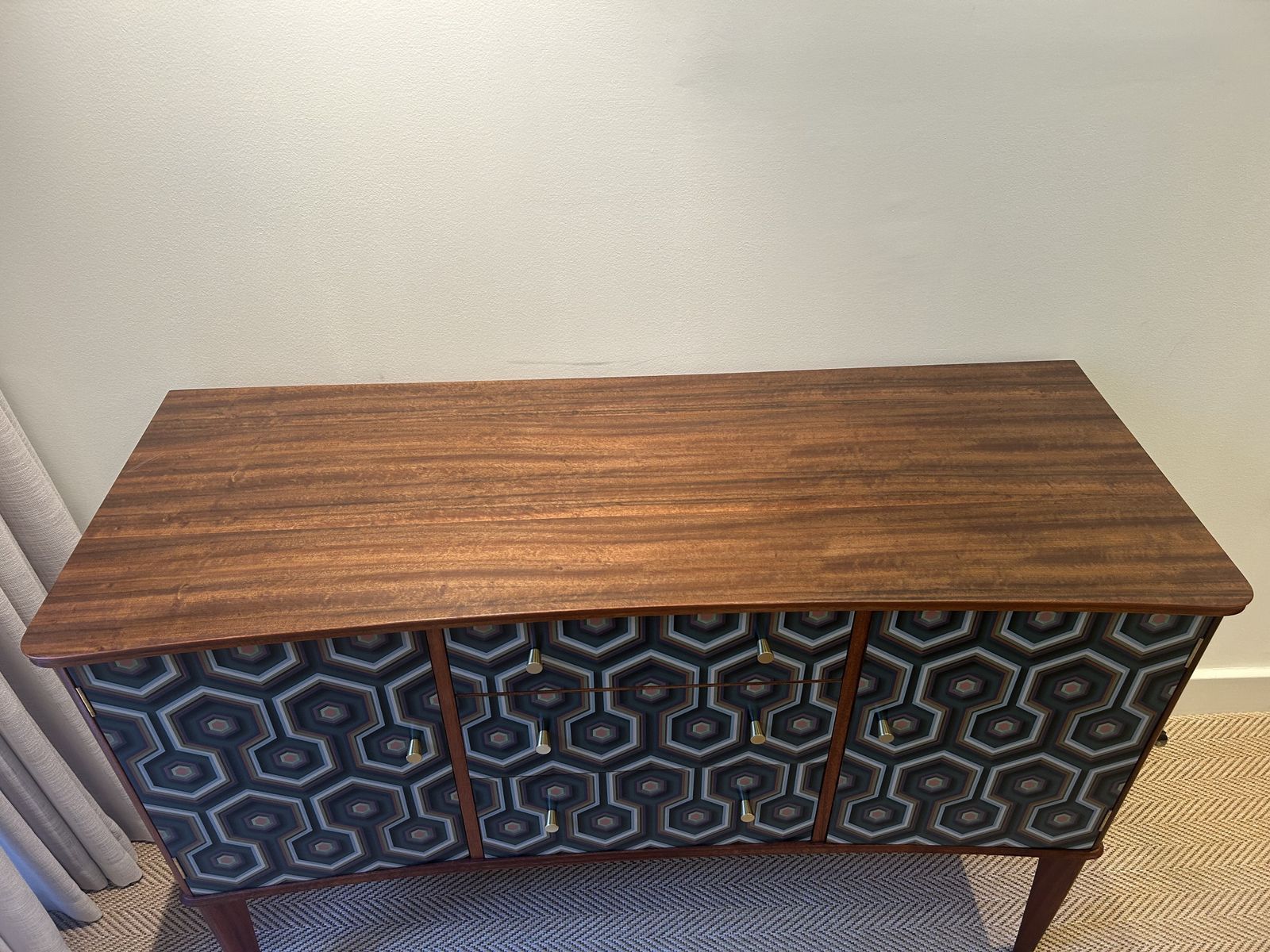 photo vintage Walnut & Rosewood Upcycled Sideboard, 1950’s Gimson & Slater Geometric