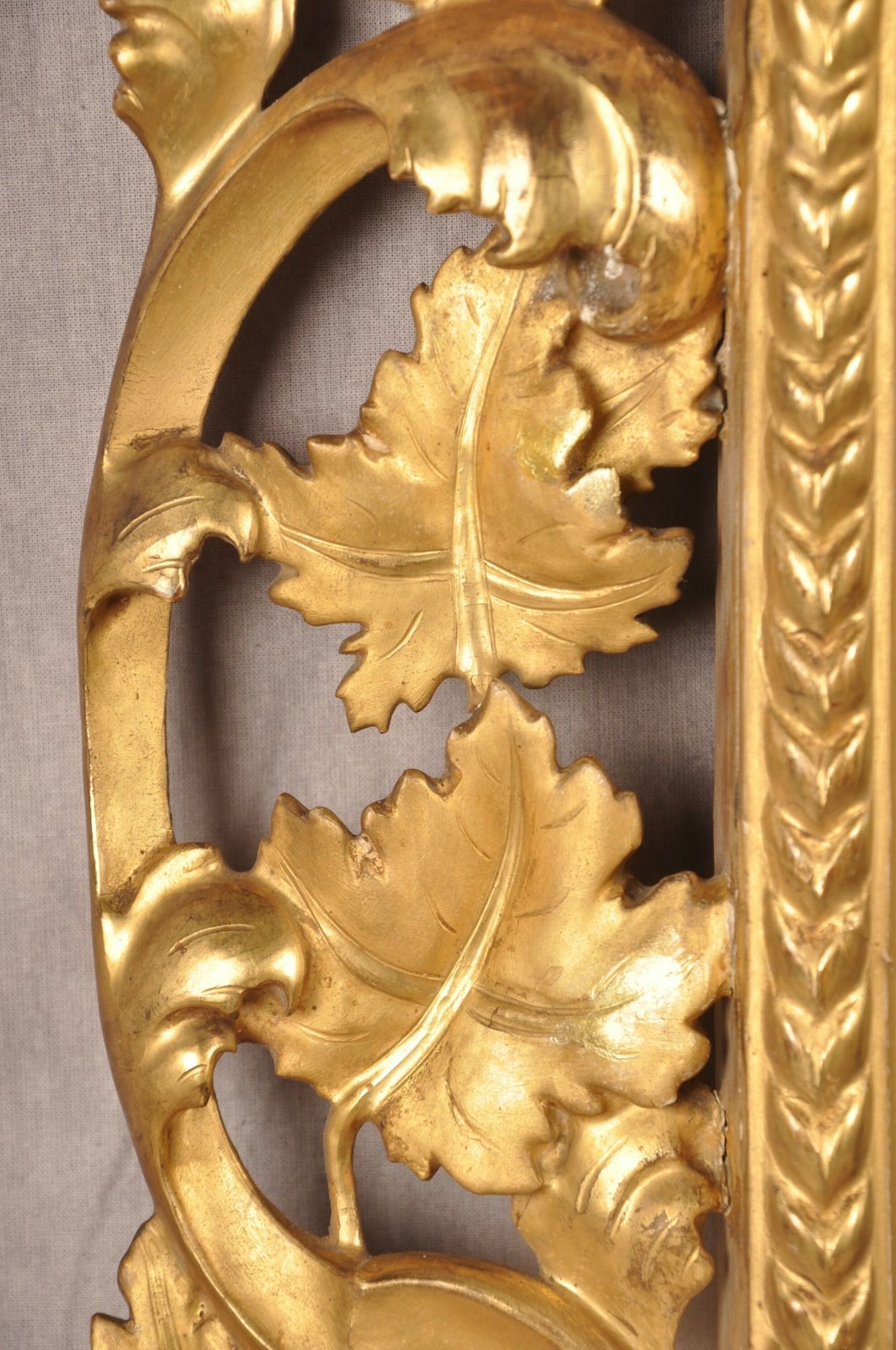 Large Early 19th Century Florentine Giltwood Mirror photo 1600.0