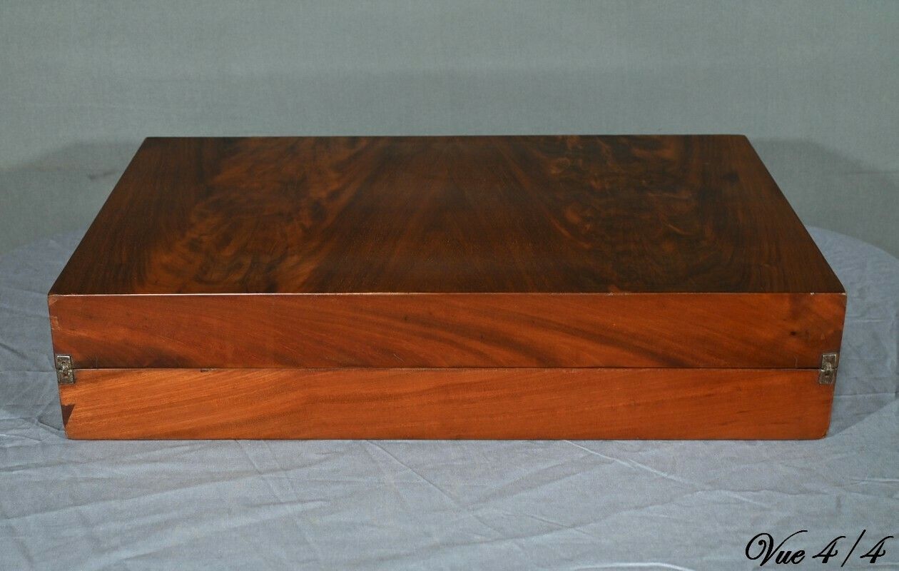photo buy Mahogany Trictrac Apron – 1920