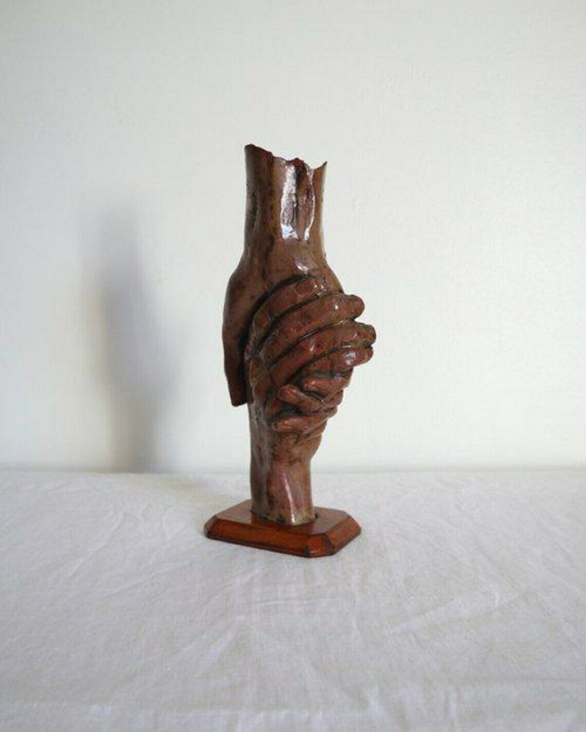 Mid Century Italian Terracotta Sculpture Of Holding Hands photo vinterior