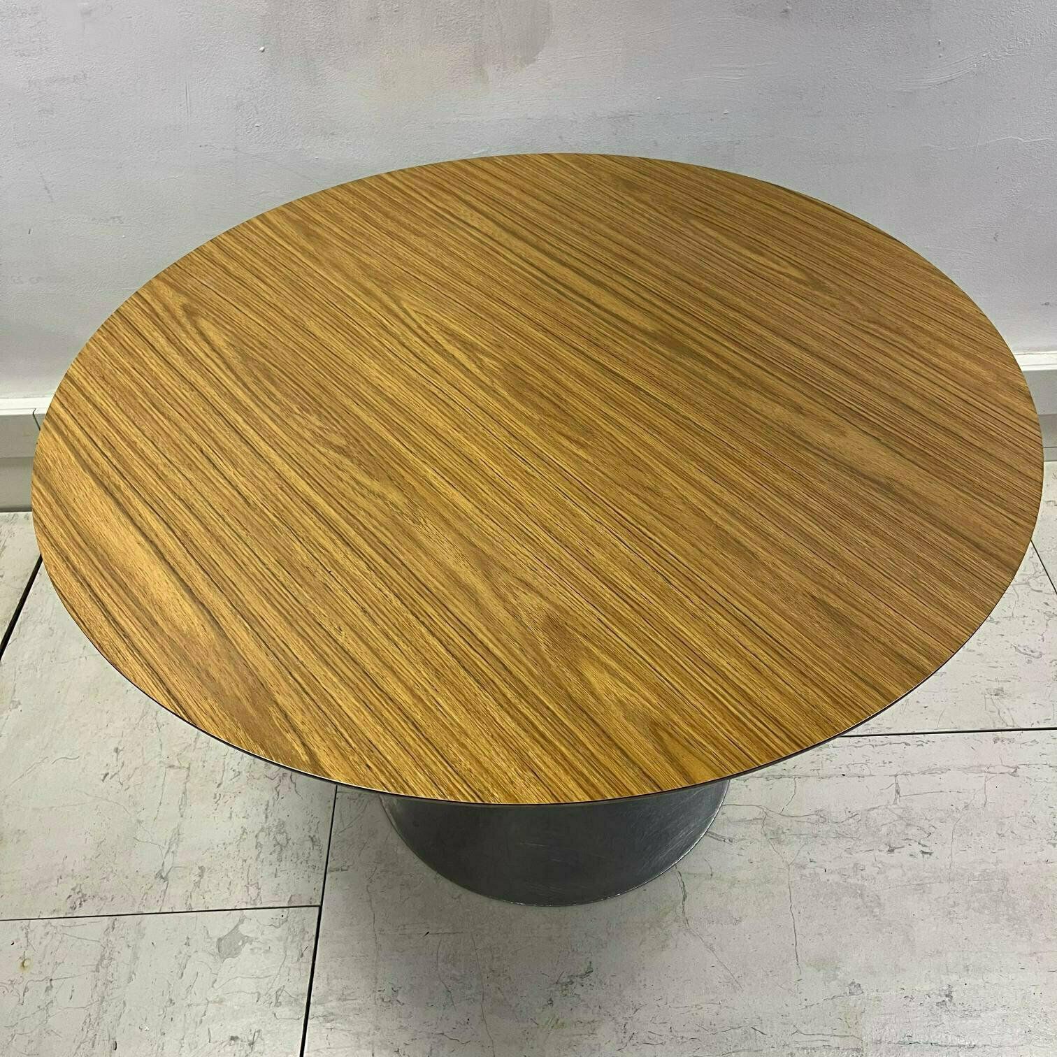 Maurice Burke For Arkana Tulip Table 1960s Round Table photo 1200.0