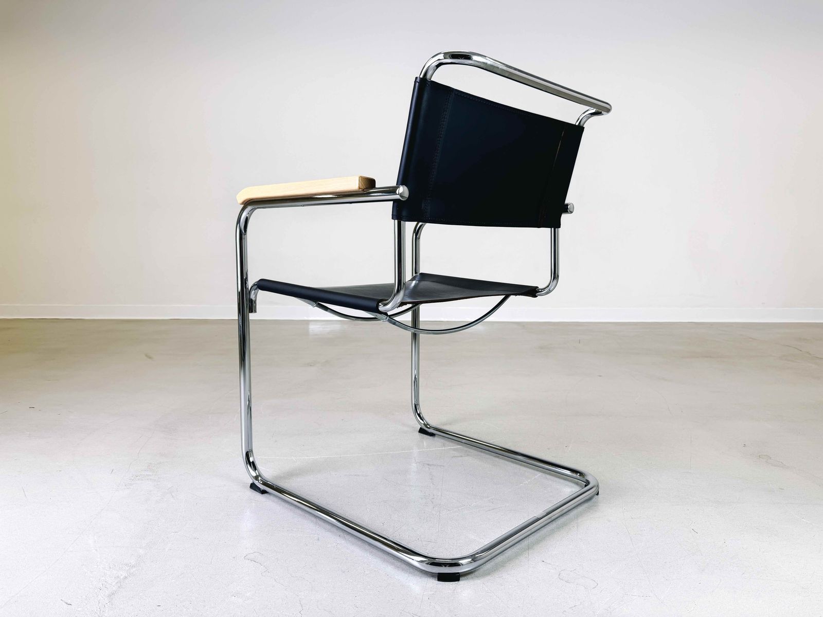 Original Thonet Chair S33/ S34 With Armrest Mart Stam Leather Black photo Furniture