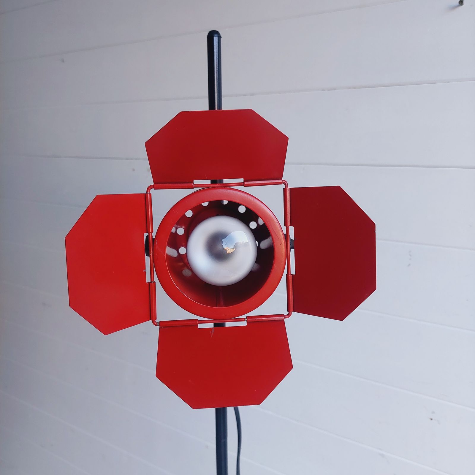 photo furniture Mid Century  Adjustable Spotlight Floor Lamp Ikea "Reflektor" Spotlight Studio Light 1980s
