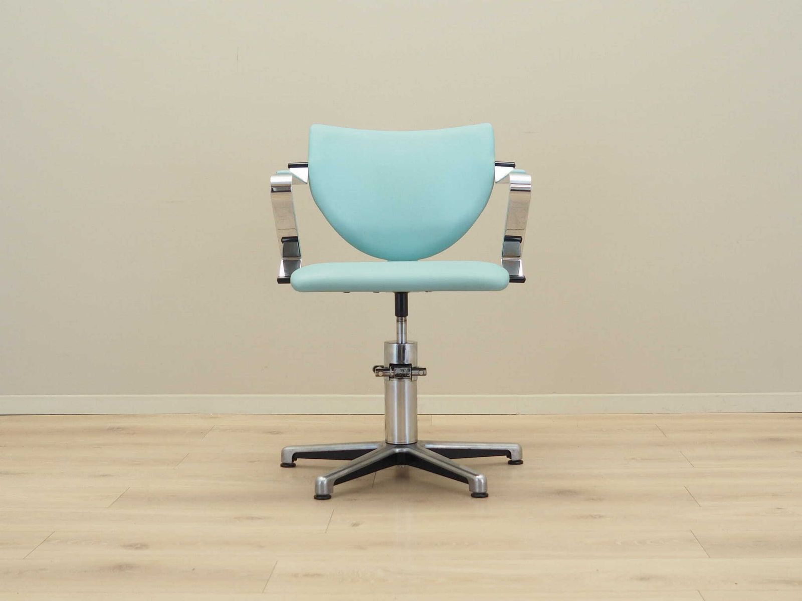 Kappersstoel, Deens Design, Jaren 1980, Productie: Denemarken photo furniture