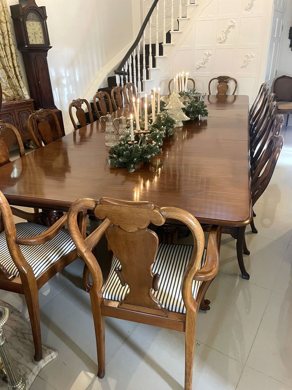 Outstanding Quality Large 16/20 Seater Antique 19th Century Figured Mahogany Dining Table 73 X 176 X 420 Cm