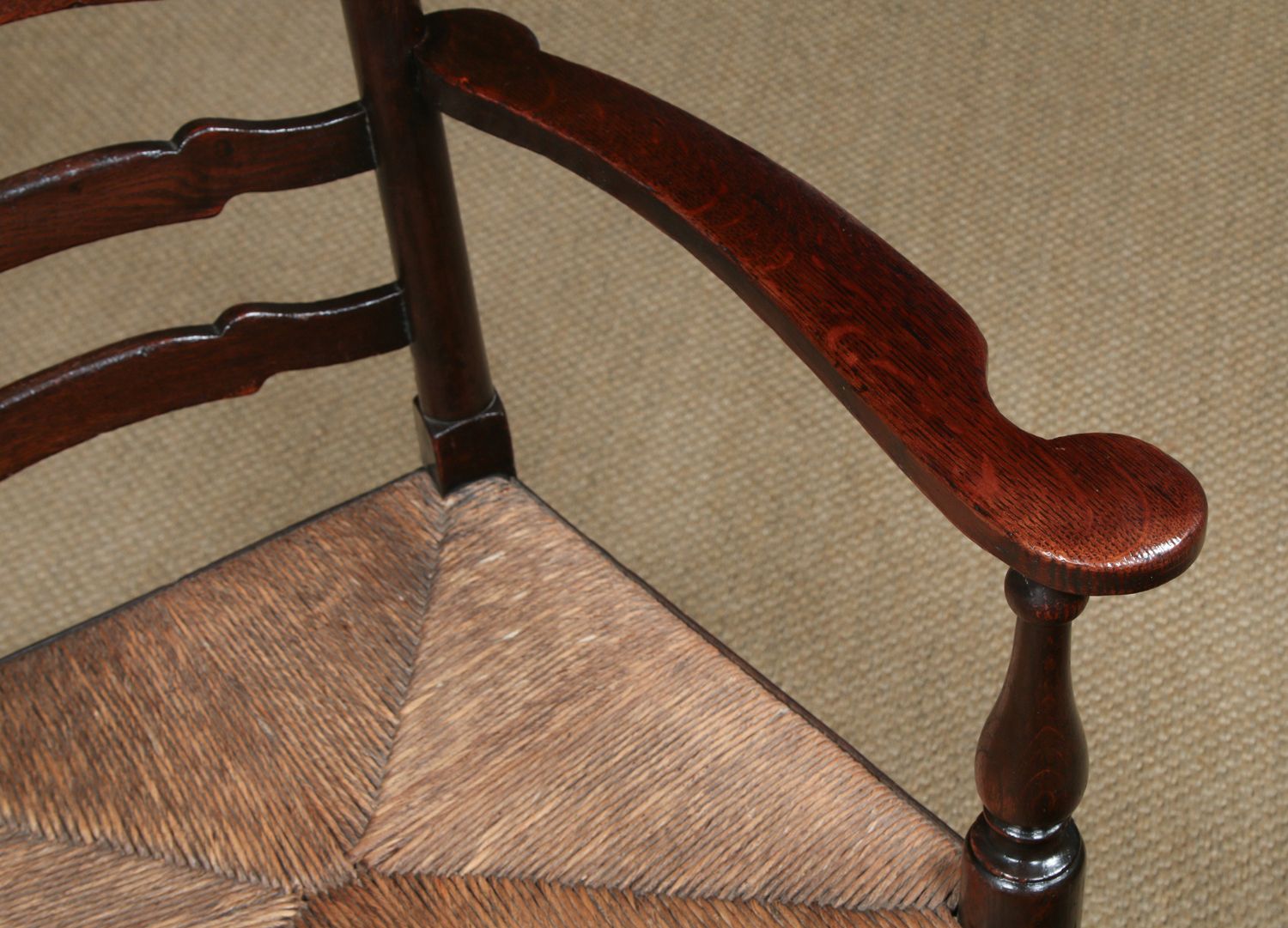 photo vinterior English Large Victorian Ash & Elm Lancashire Spindle Back Country Farmhouse Kitchen Dining Armchair / Chair (Circa 1890)
