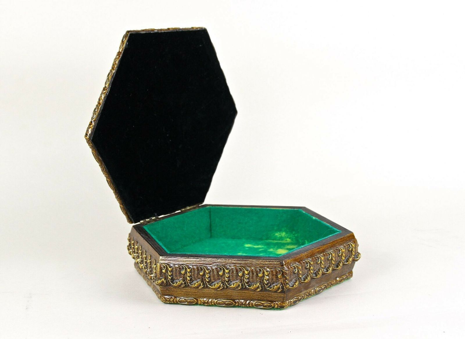 photo vinterior Hexagonal 19th Century Wooden Jewelry Box, Handpainted, Austria Ca. 1890