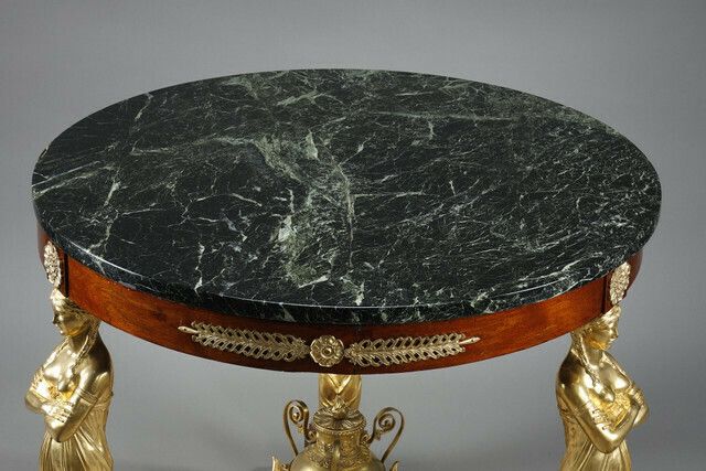 Large Empire Style Pedestal Table In Mahogany And Mahogany Veneer photo 24627.0