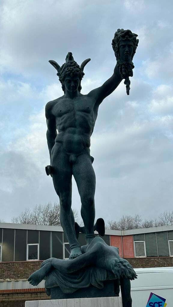 Bronze Perseus Medusa Statue, Sat On A Marble Base photo vinterior