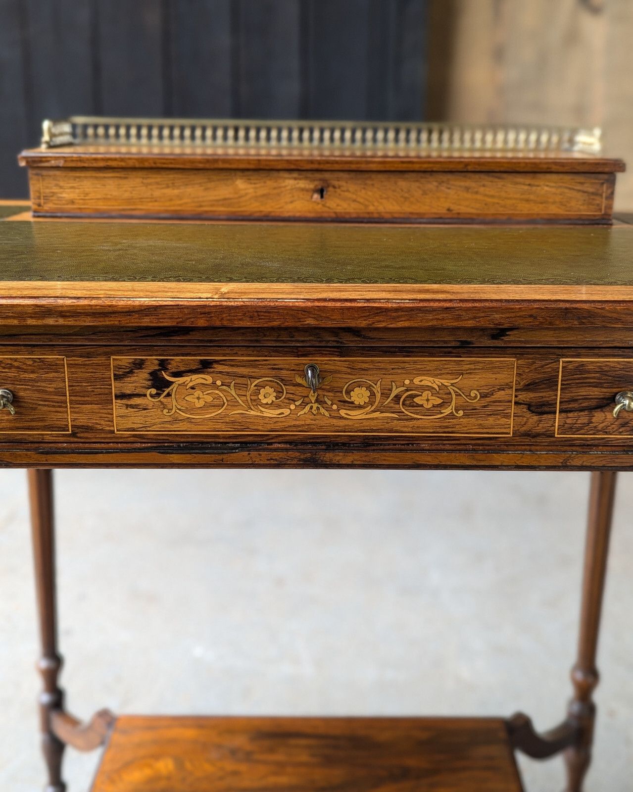 photo vinterior Antique Ladies Desk (Delivery Available) Bonheur Du Jour C1882 Rosewood