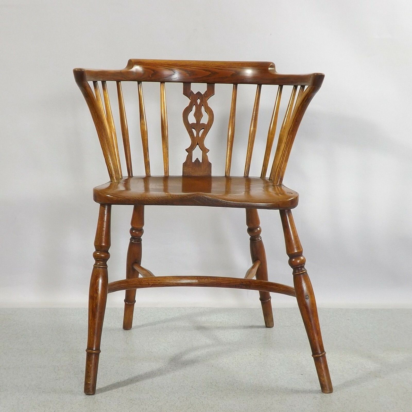 Windsor Chair (Delivery Available)  Low Back Horseshoe Pattern Ash Antique photo 600.0