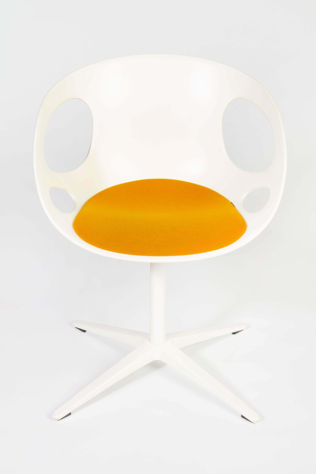 Fritz Hansen Rin Dining Swivel Chair Set By Hiromichi Konno (Set Of 4) photo vinterior