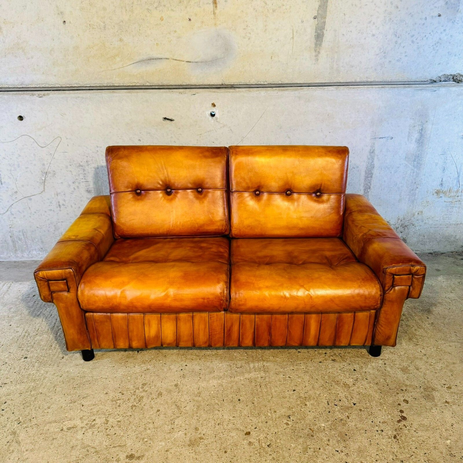 Vintage 1970s Danish Two Seater Light Tan Leather Sofa – Timeless Design #A419 photo for sale