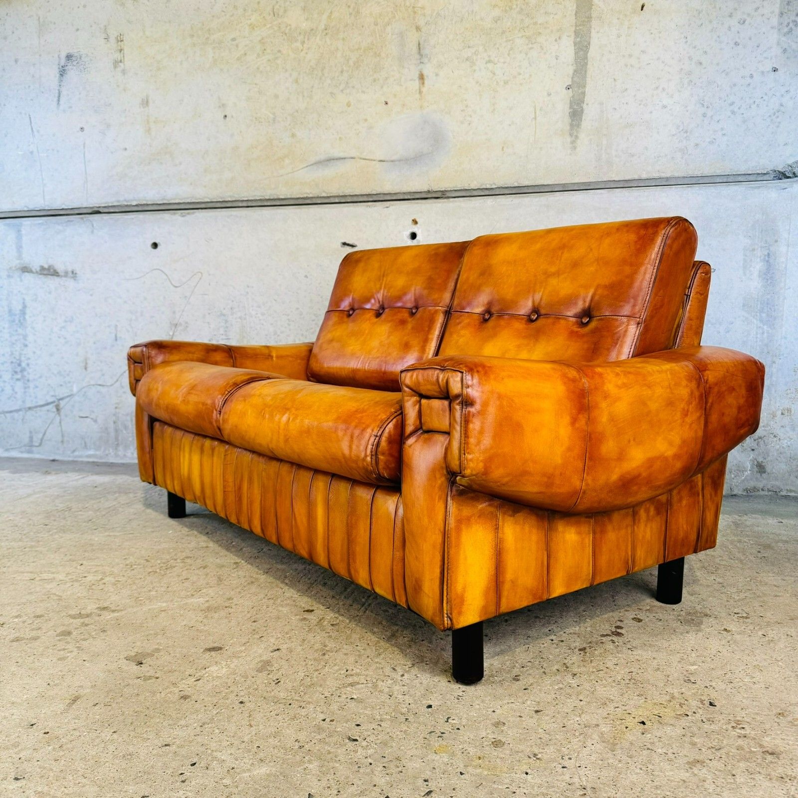 Vintage 1970s Danish Two Seater Light Tan Leather Sofa – Timeless Design #A419 photo buy