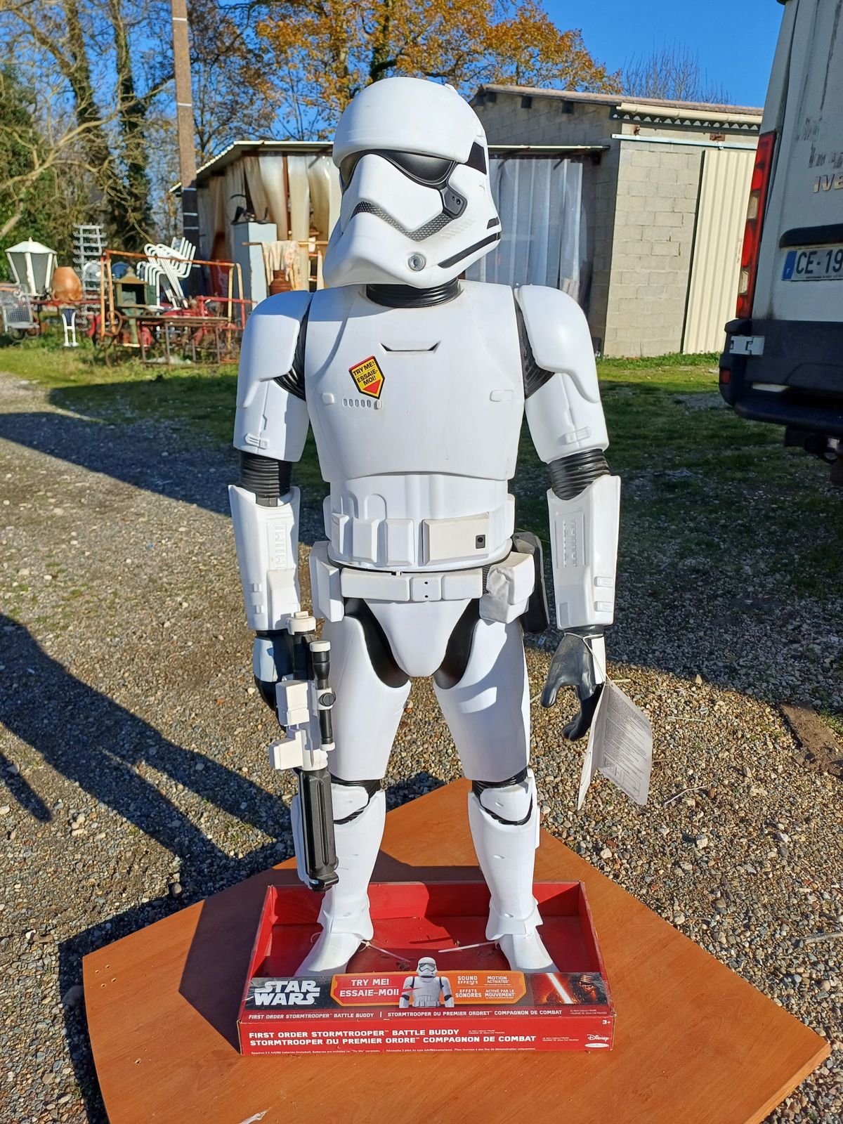 Large Format Soldier First Order Sormtrooper: 122 Cm