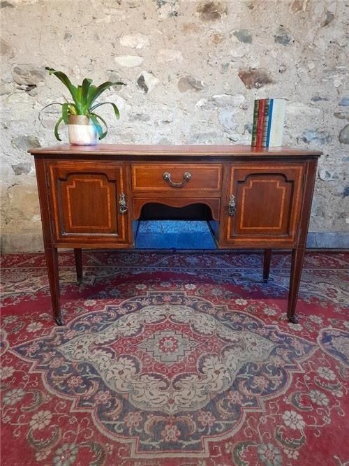 Beautiful Vintage Desk Console Table Tv Stand. 036