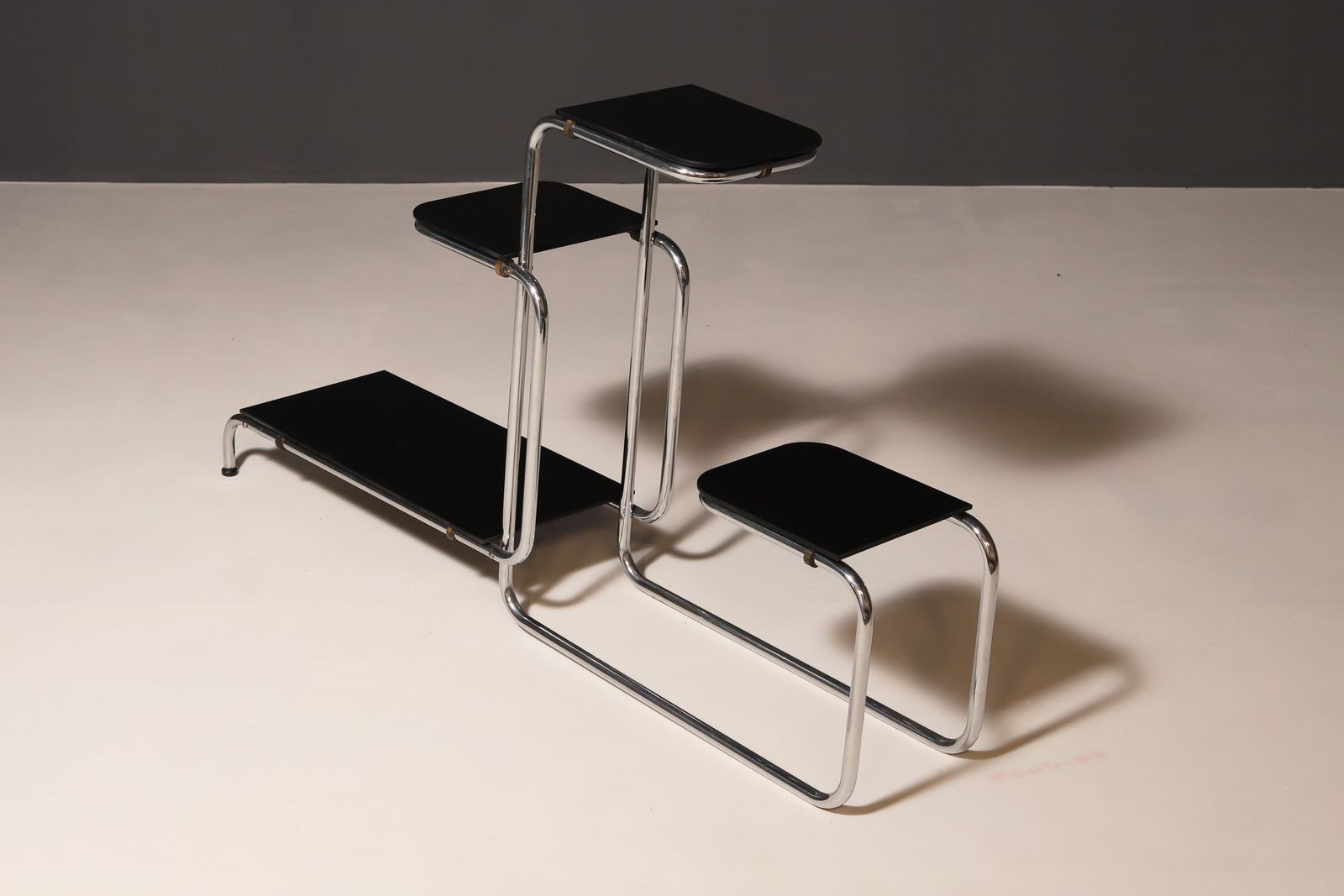 Bauhaus Chromed Flower Stand By Emile Guyot, 1930´S photo 980.0