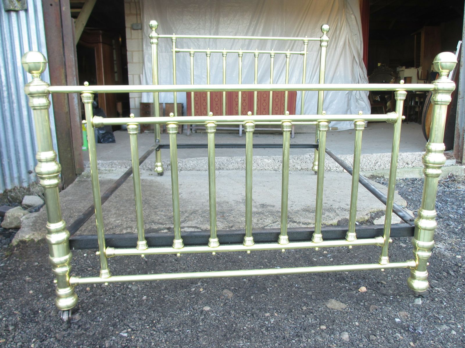 Victorian Brass Double Bedstead photo Furniture