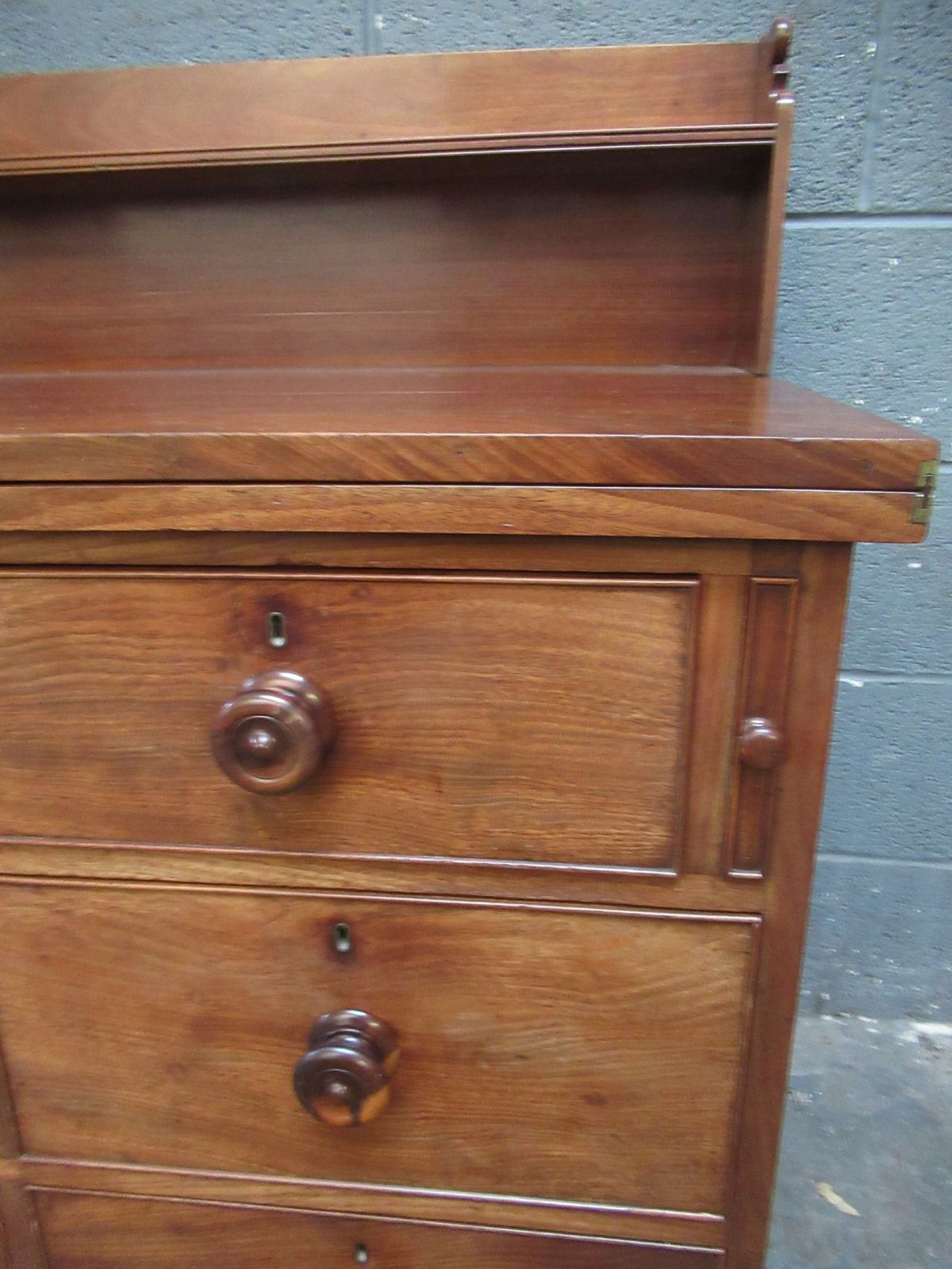 photo vinterior Unusual  Victorian  Mahogany  Folding Chest Of Drawers