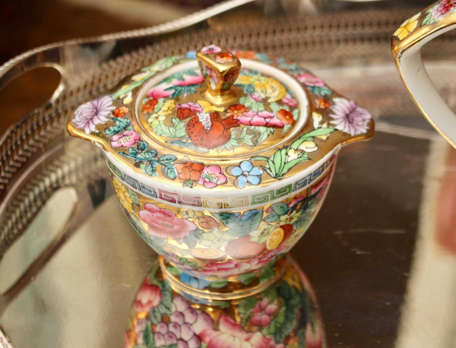 A Very Pretty Chinese Millefleur Tea Set For Six, Gold Ground photo Home Decor