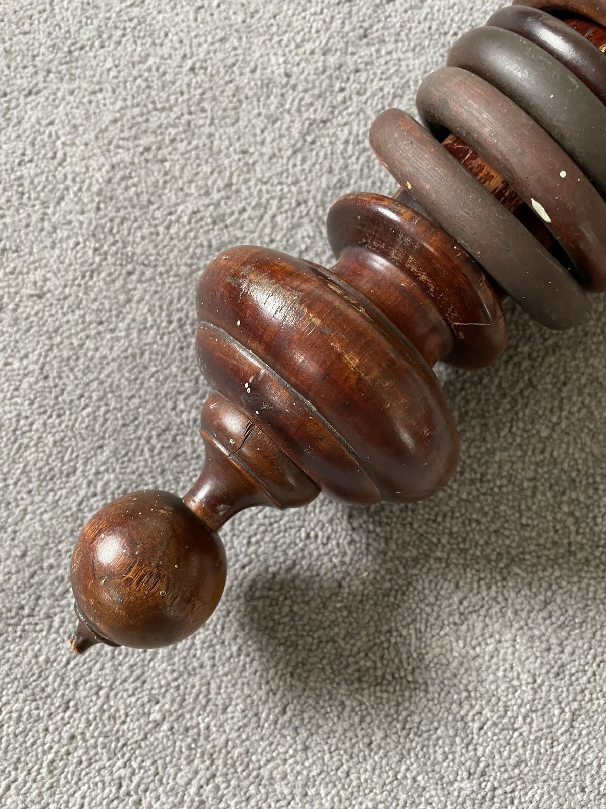 Wooden Curtain Pole (137cm Long X 4cm Diameter) With 2 Finials (14cm Long X 8cm Diameter), 16 Wooden Rings (8cm Diameter) And Pair Of Brass Brackets photo vinterior