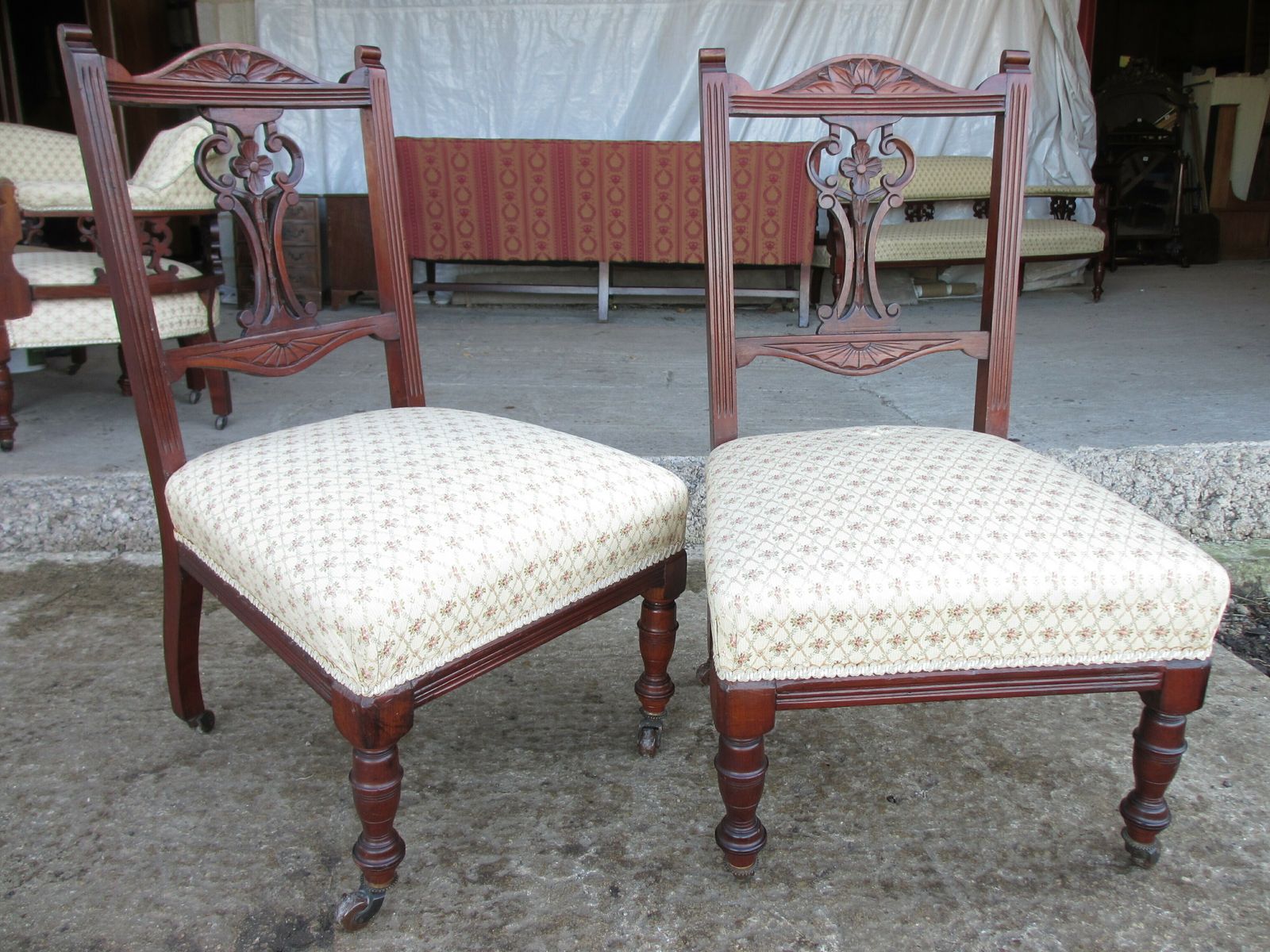 photo furniture Superbvictorian Mahogany Upholstered 5 Piece Parlour Suite