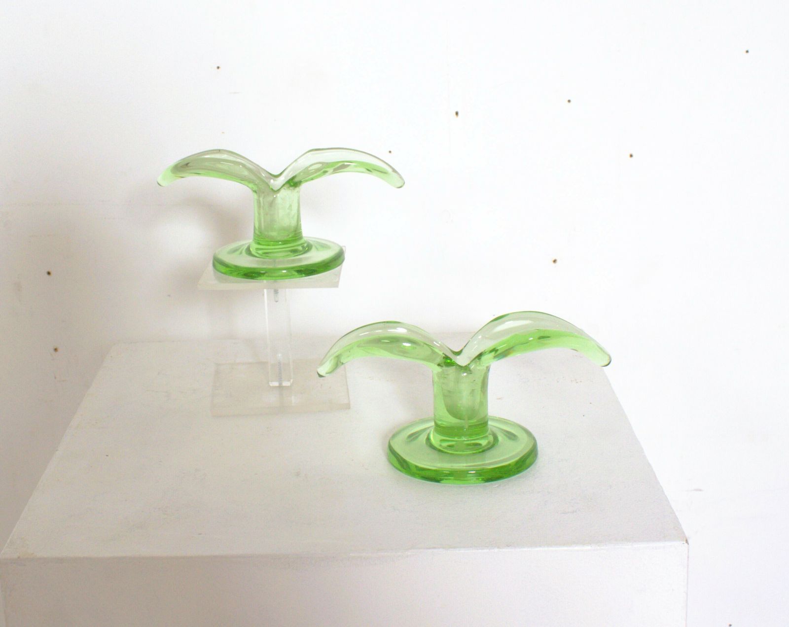 A Pair Of Green Glass Candlesticks Model "Lilja" Made By Trelleborg Glassbruck photo vintage