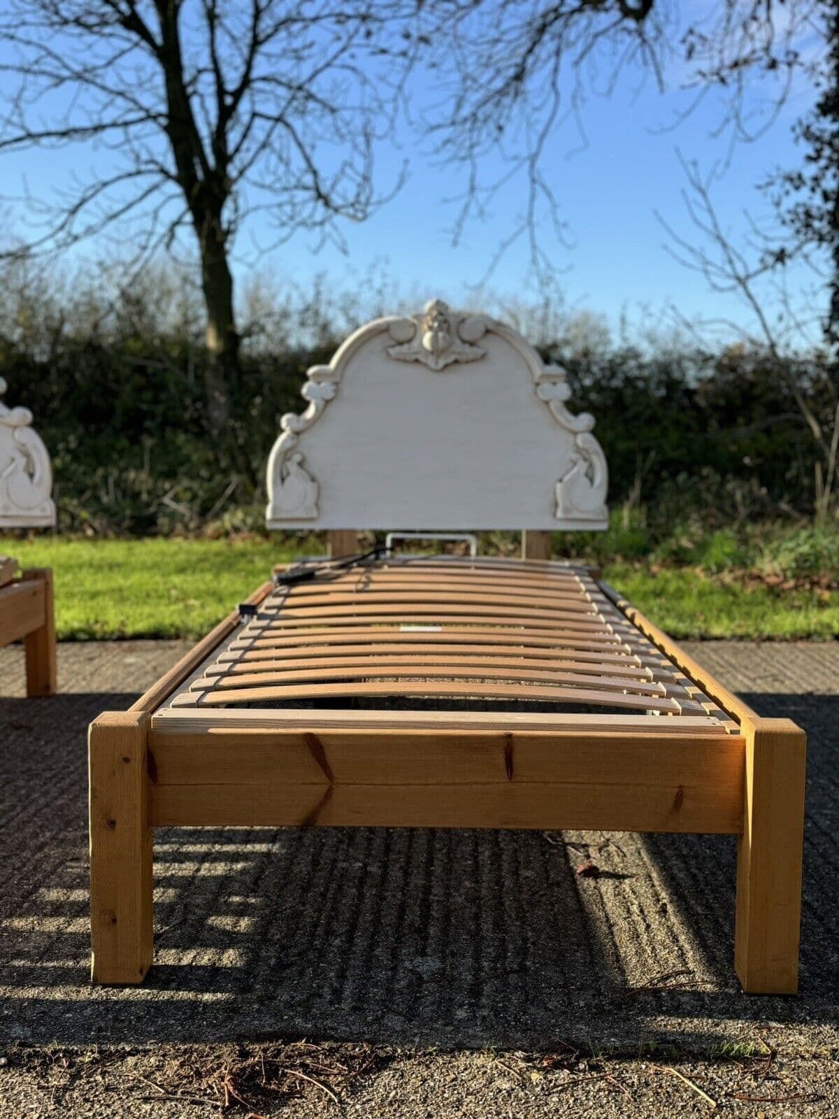 1095.0 Pair Of Solid Pine Single Beds   ( Electronically ) Operated Bed Base photo