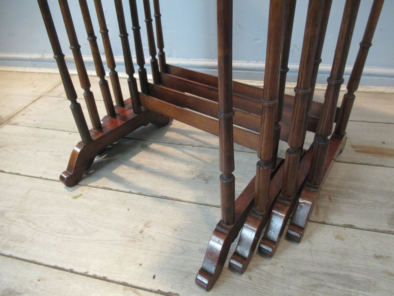 Edwardian   Mahogany  Nest Of   Four Occasional  Tables photo vinterior