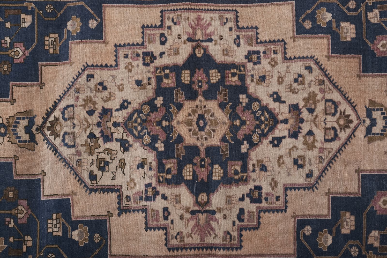 Turkish Konya Taspinar Rug With Venetian Renaissance Style 6'3'' X 10'5'' photo Textiles