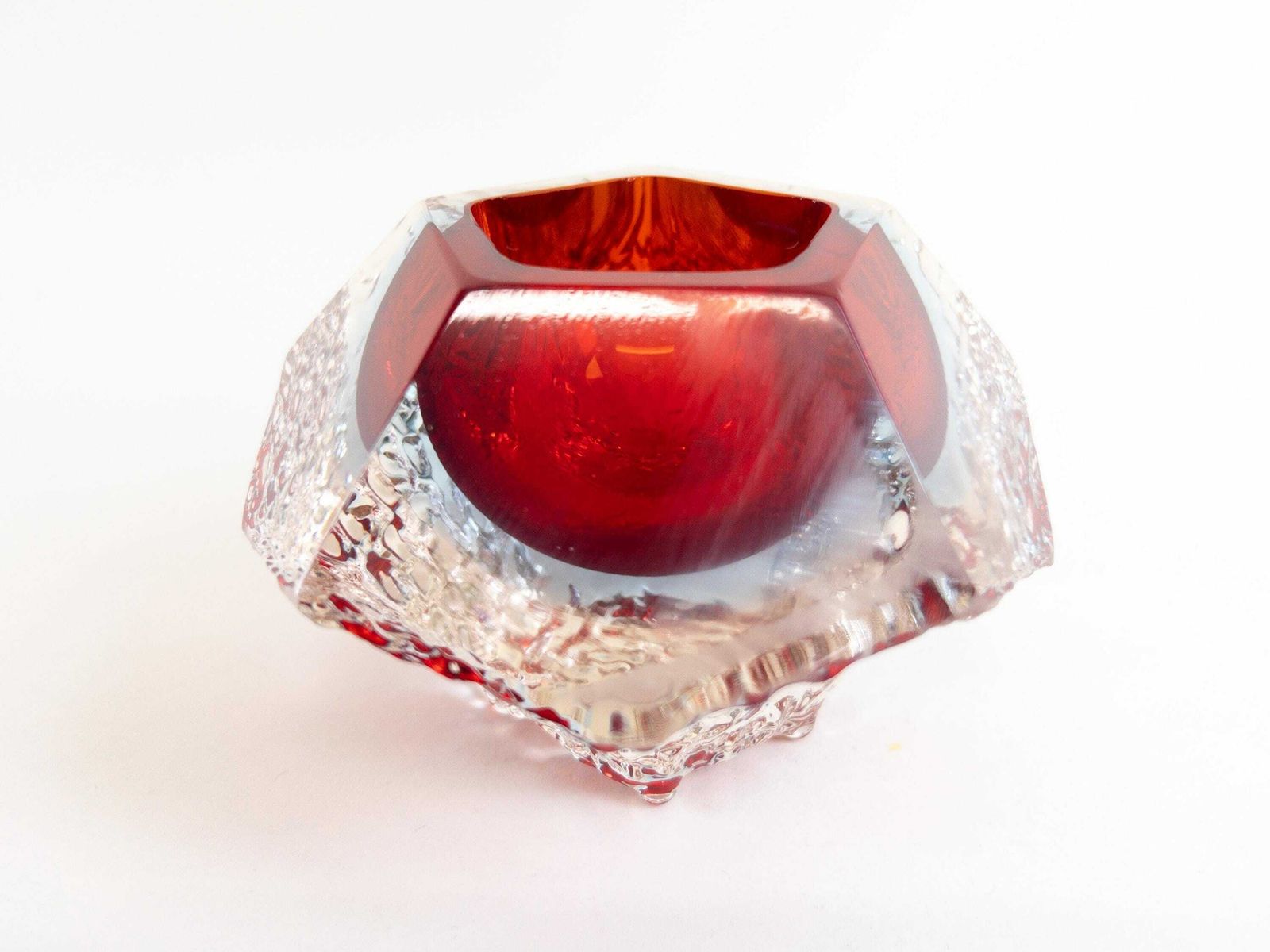 photo furniture Murano Textured Sommerso Faceted Bowl In Red, Blue And Clear By Mandruzzato Glass Company   Made In Italy