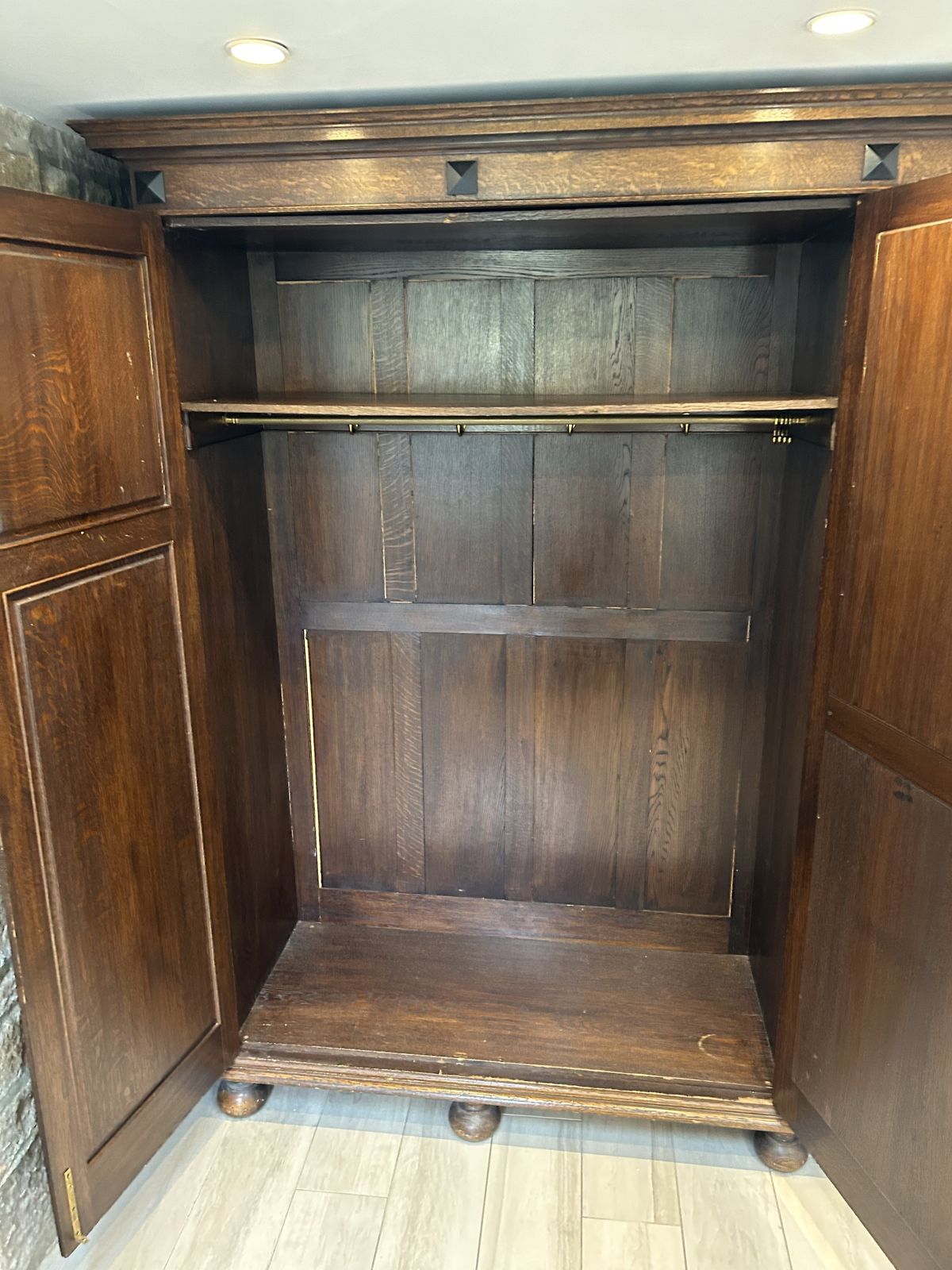 Antique Jacobean Style Robeson's Triple Oak Wardrobe photo 900.0