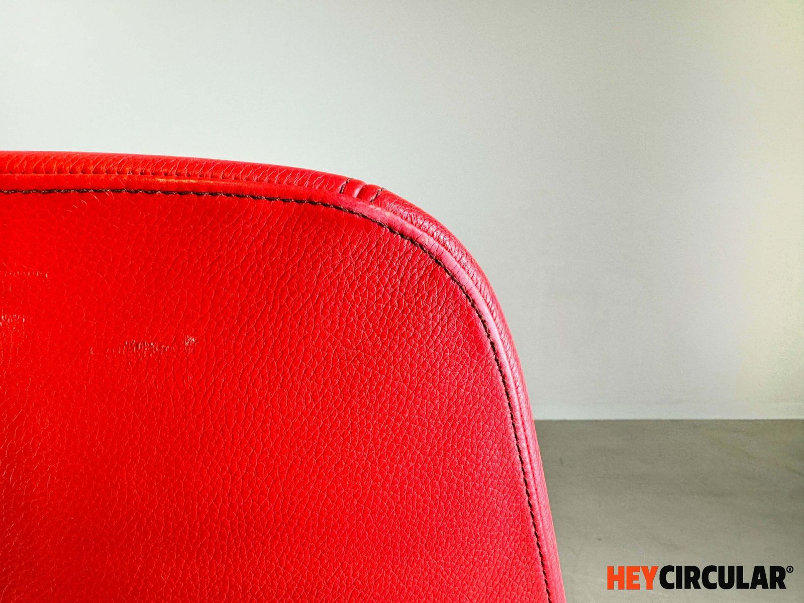 Original Moroso Armchair Leather Red Patricia Urquiola Swivel photo vintage