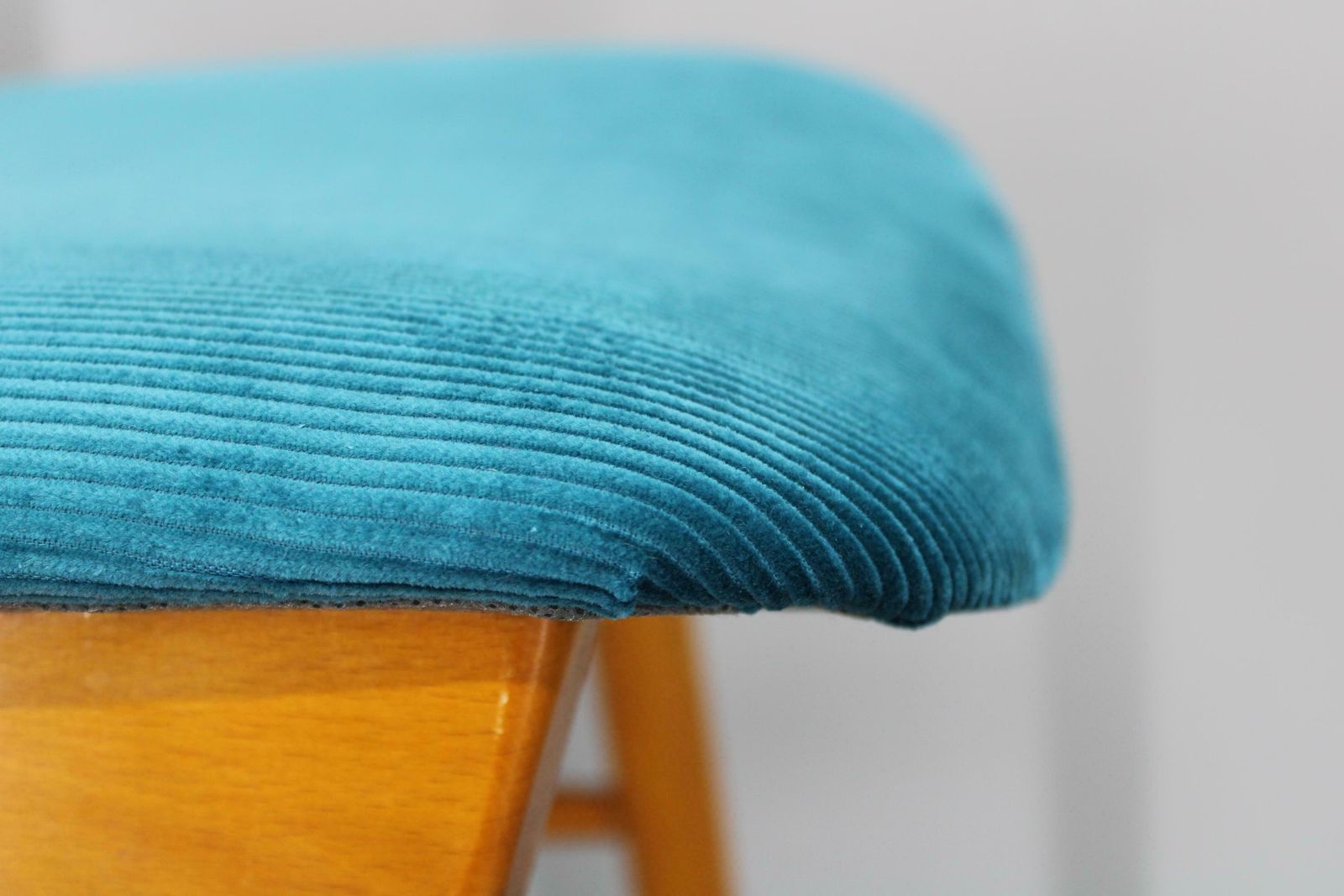 1970s Set Of Four Beech Dining Chairs By Ton, Czechoslovakia photo buy