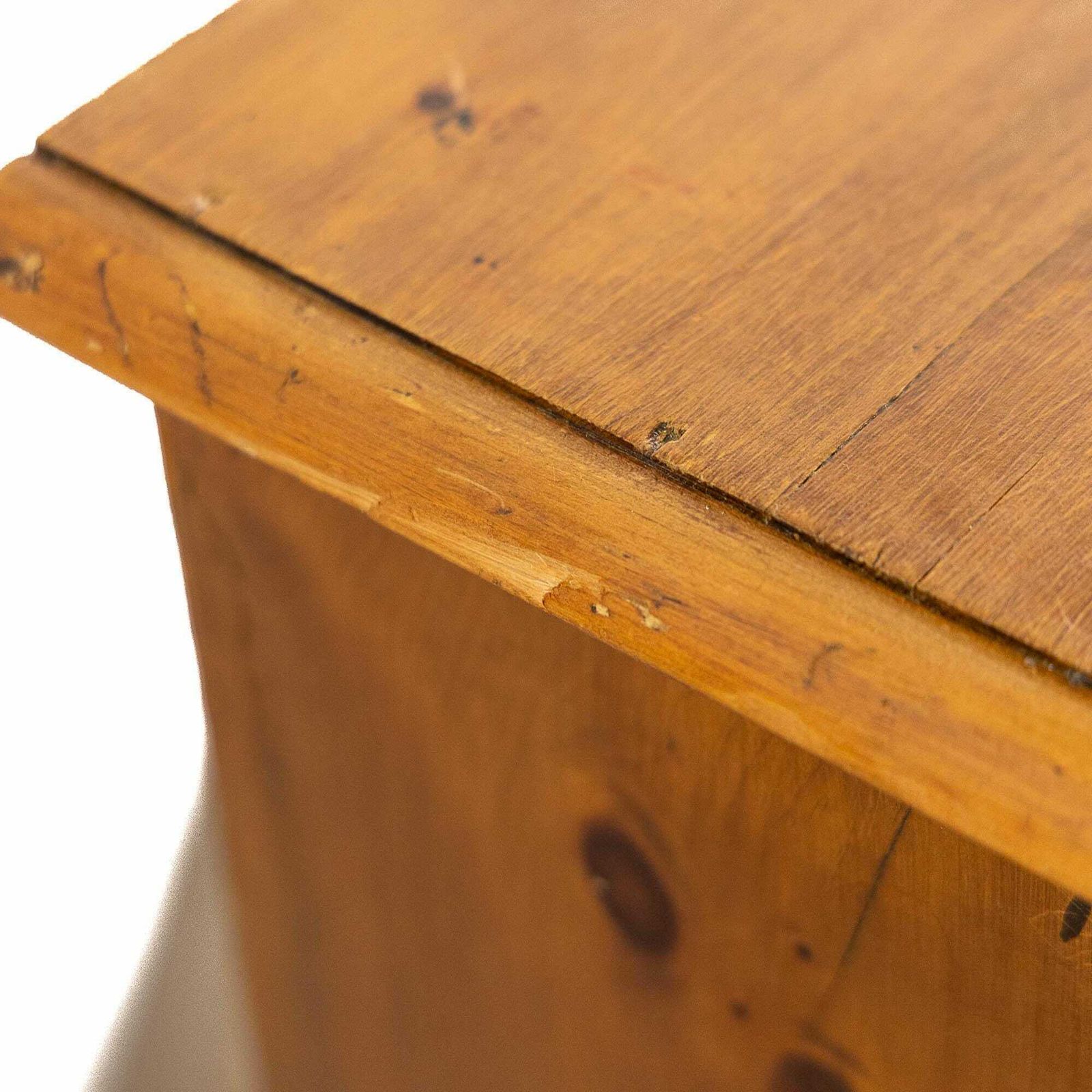 photo for sale Antique Victorian Pine Chest Of Drawers | Antique Chest Of Drawers | Bedroom Furniture | Antique Storage (M 5750)