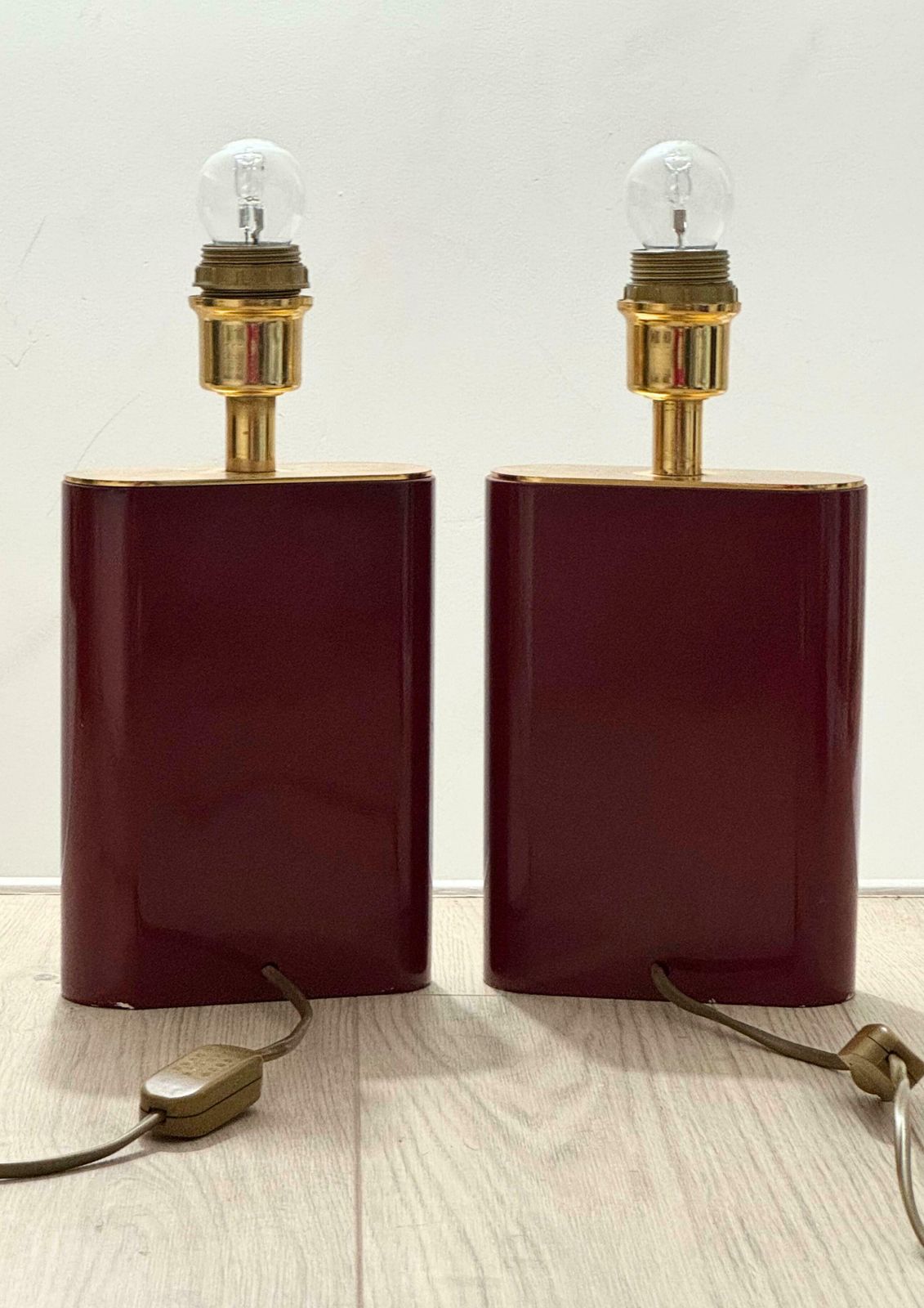 Pair Of Table Lamps In Red Lacquer & Brass Made In Belgium Circa 1970s photo buy