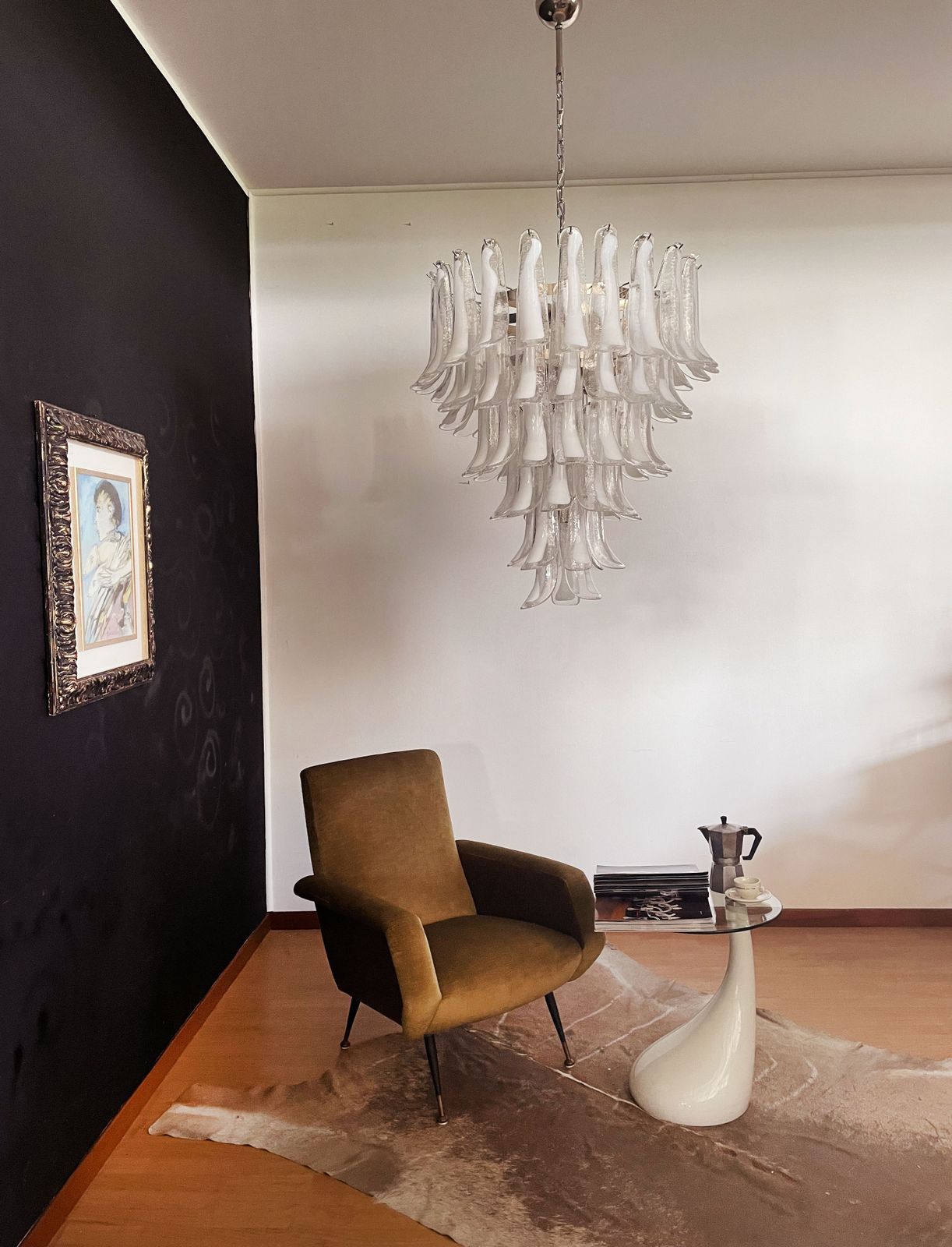 Italian Vintage Murano Chandelier In The Manner Of Mazzega   75 Glass Petals photo vinterior