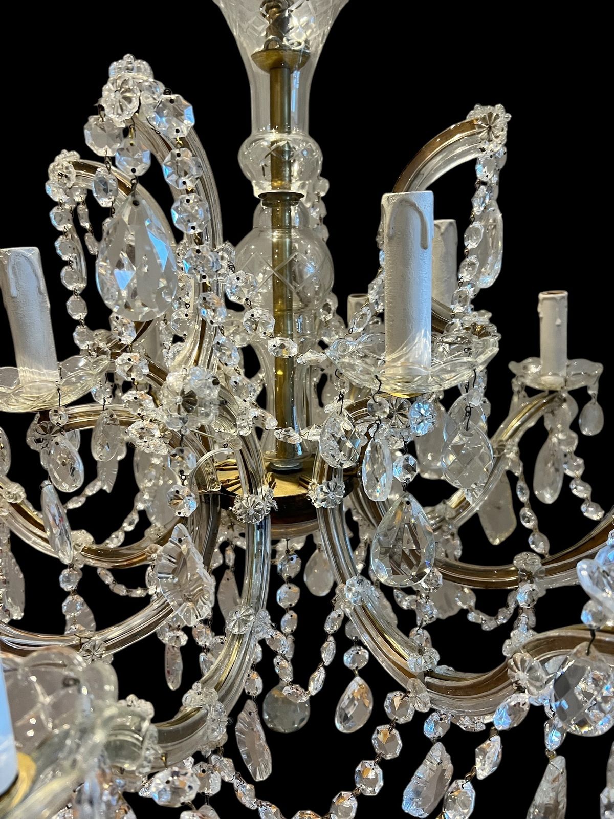 A Twelve Light Italian Marie Theresa Antique Crystal Chandelier photo vinterior