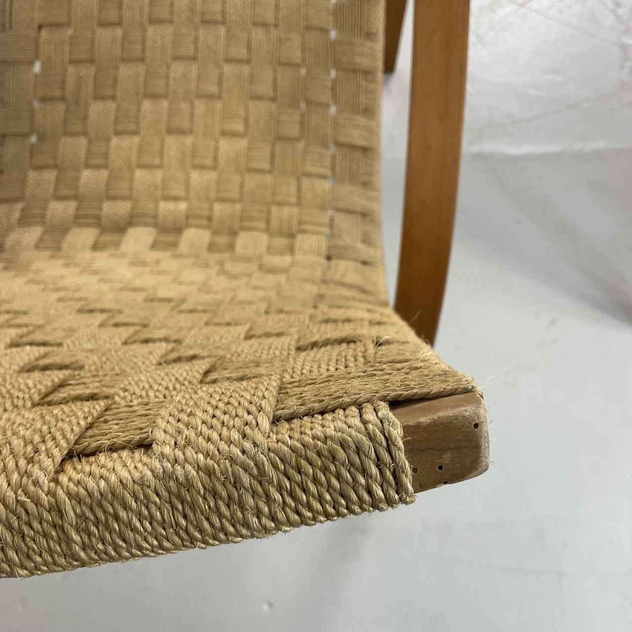 photo vinterior Mid Century Italian Wood And Chord Lounge Chair With Ottoman
