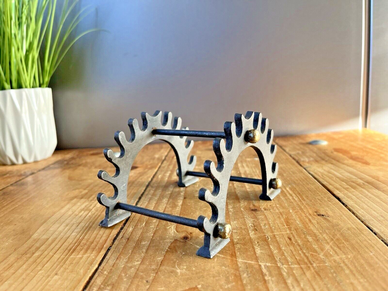 Unusual Antique Iron 11 Pen Display Stand Rack Collectable Victorian Gothic photo vinterior