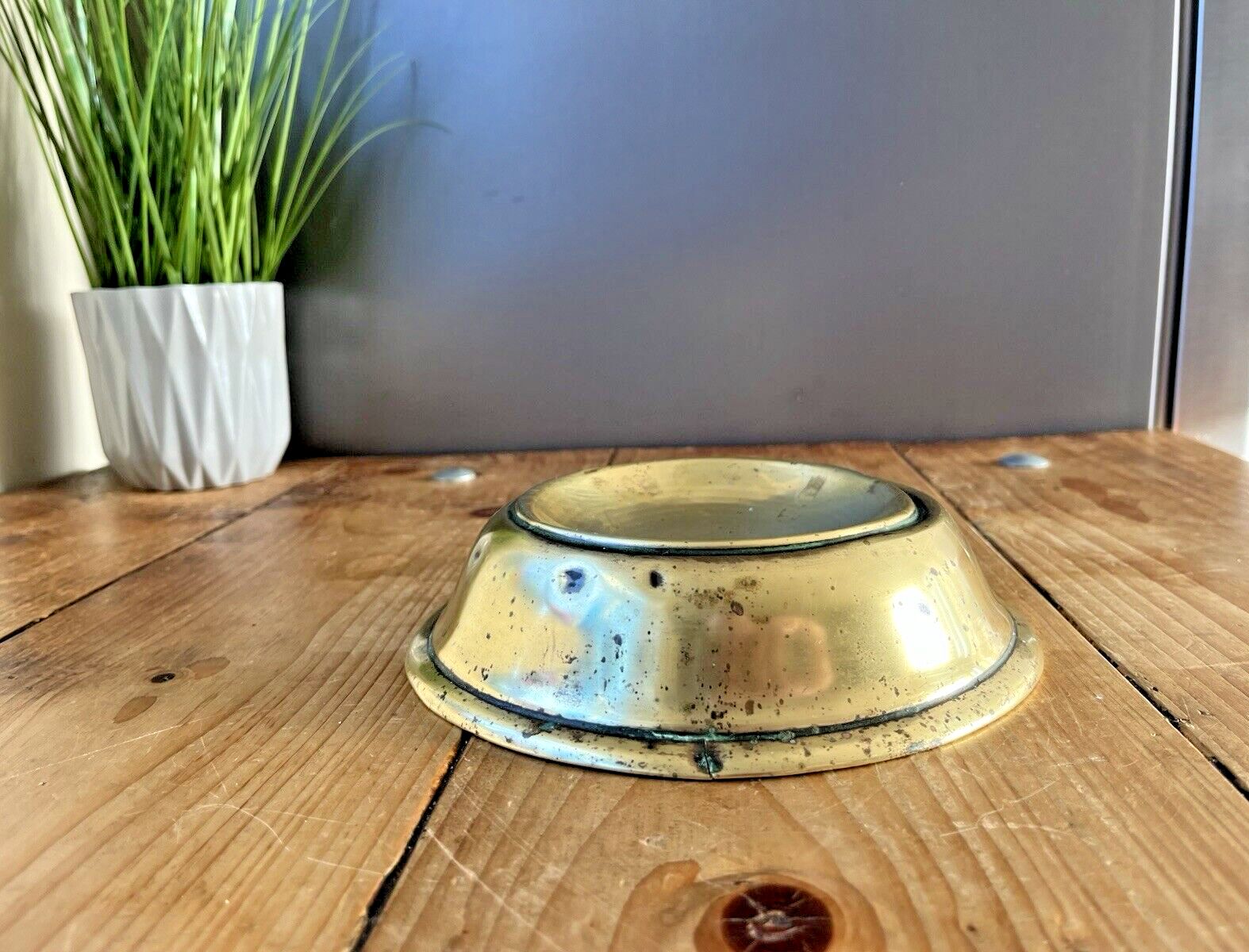 Antique 19th C Arts & Crafts Beaten Brass Dog Cat Pet Bowl Dish Food Water photo for sale