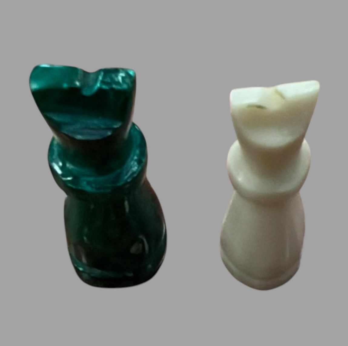 A Malachite And White Marble Chess Board photo 255.0