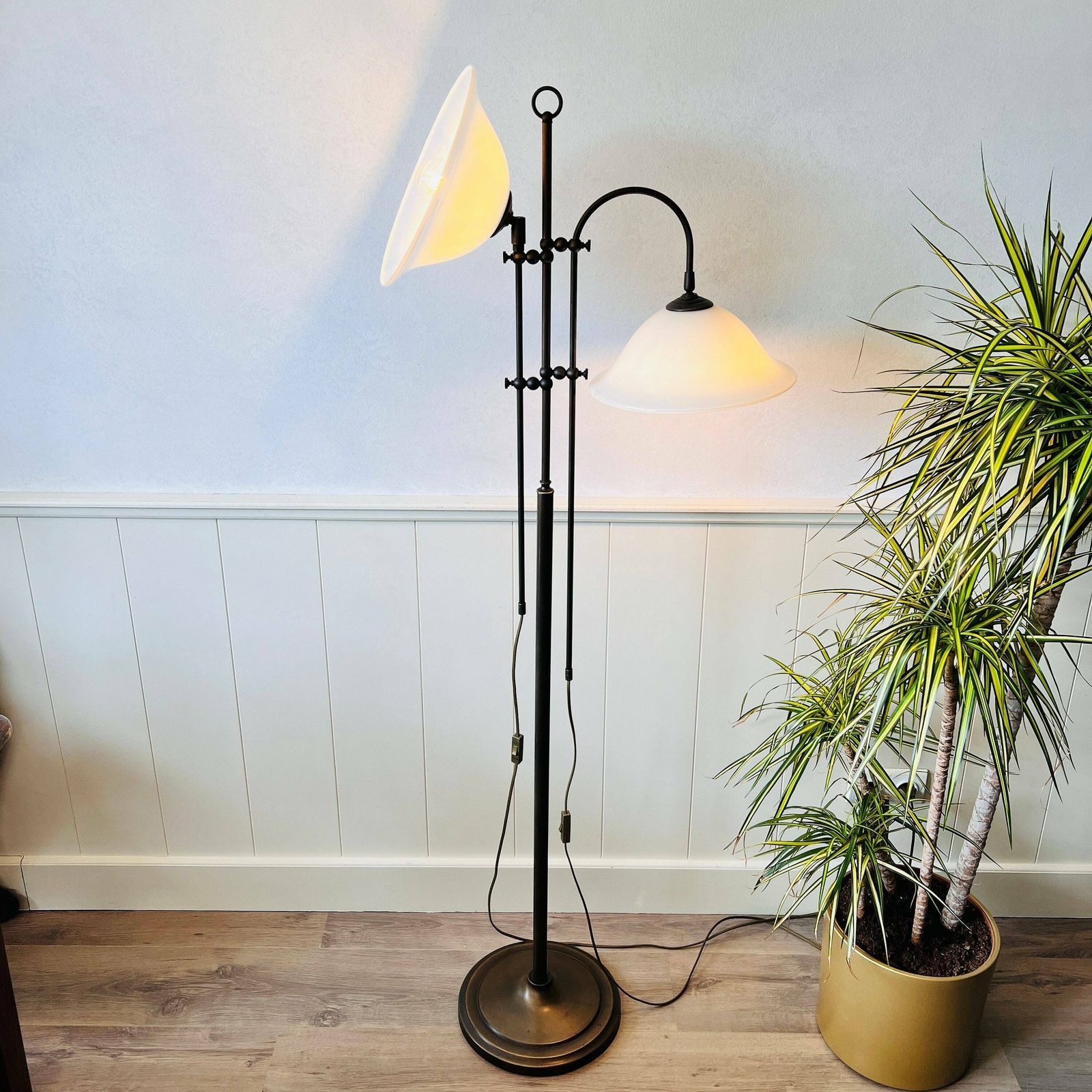 Vintage Standing Floor Lamp, 2 Milk Glass Lampshades, 70s Design Lamp