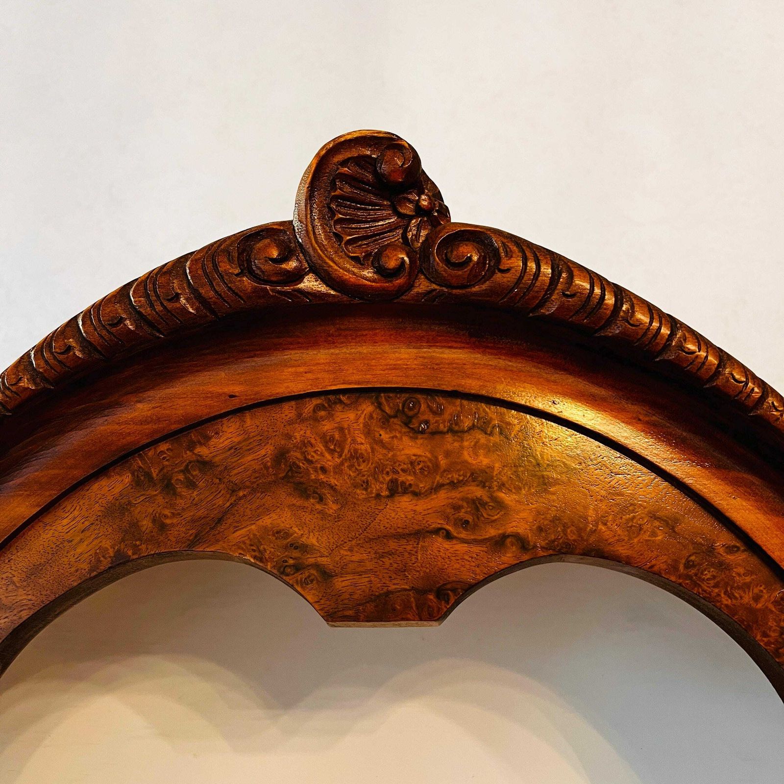 Vintage Houten Vitrinekast, Nederlandse Wandkast, Kast Met Sleutel En 2 Deuren photo buy